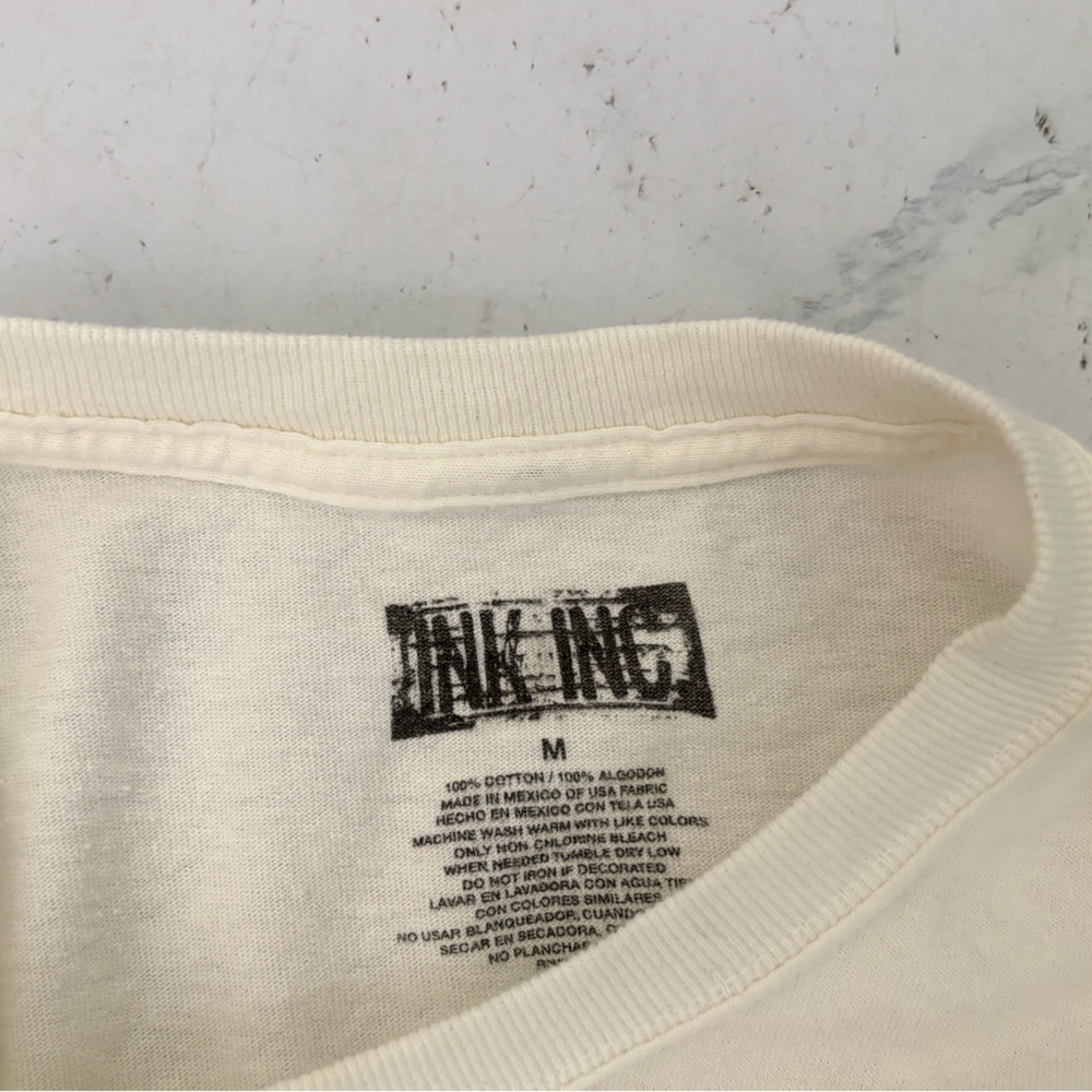 Ink inc Shirt Mens M White Short Sleeve Crew Neck Top Not Perfect But Close​​ - Picture 4 of 4